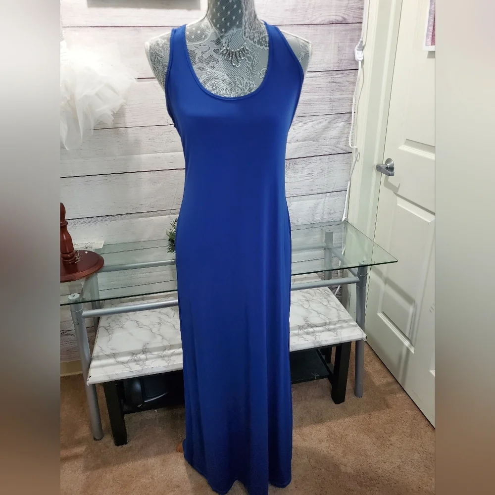Venus Maxi Dress - Picture 2 of 3